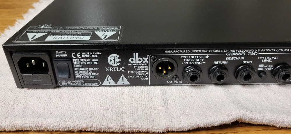 DBX 1066 Dual Compressor Gate Limiter (C)