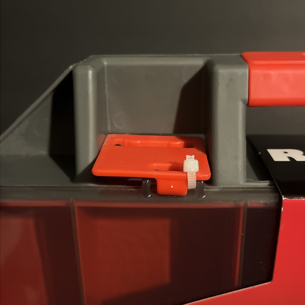 New Roblox Collector's Tool Box Carry Case Holds 32 Figures Virtual Item Code