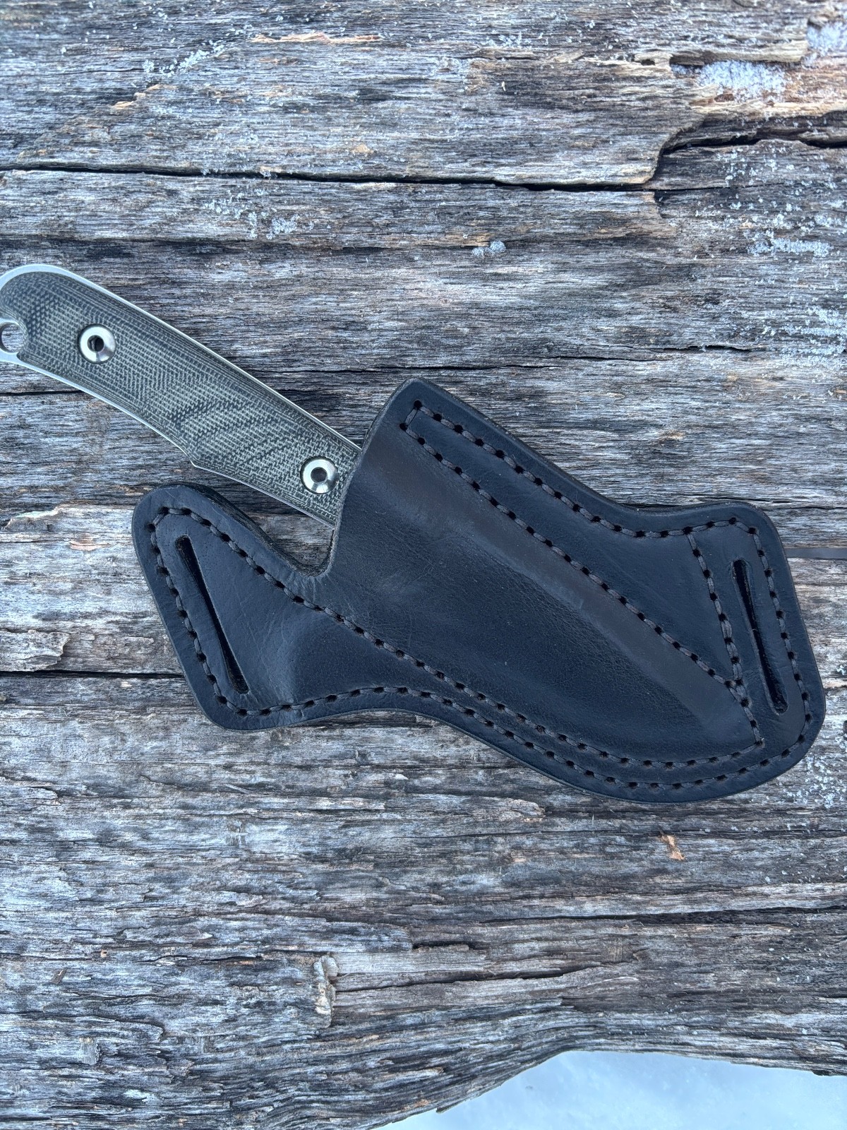 The Fast Draw - Chris Reeve Knives Custom Leather Sheath