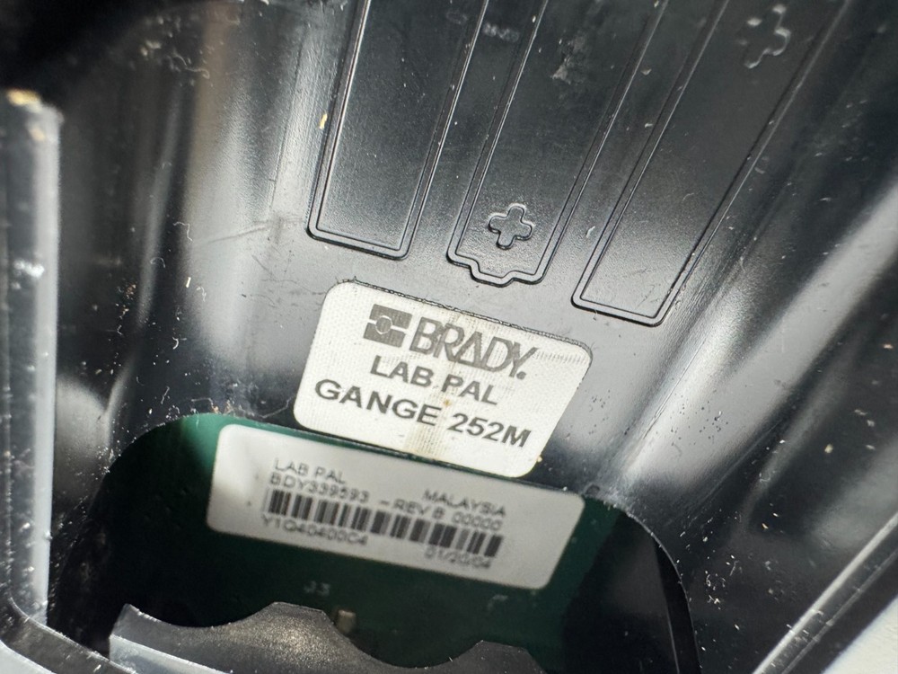 Brady LabPal 3/8” Handheld Label Printer LCD Display for Cable Labeling Untested
