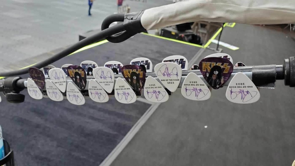 KISS 2023 End of the Road Tour LOGO Guitar Picks