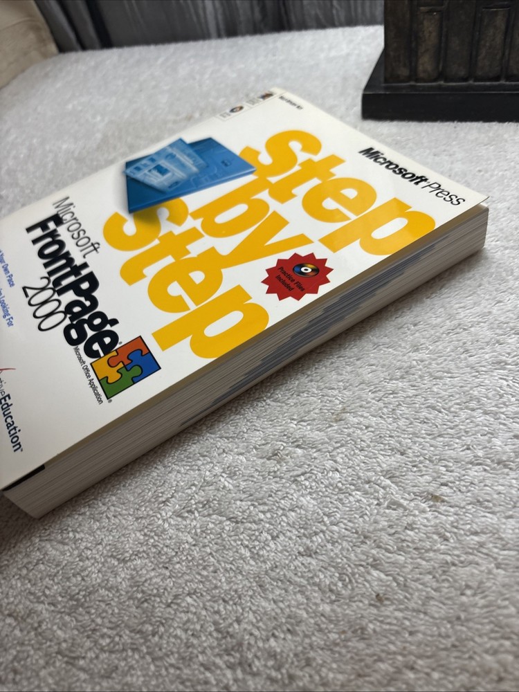 Microsoft FrontPage 2000 CD-ROM - New Sealed Self Study Kit