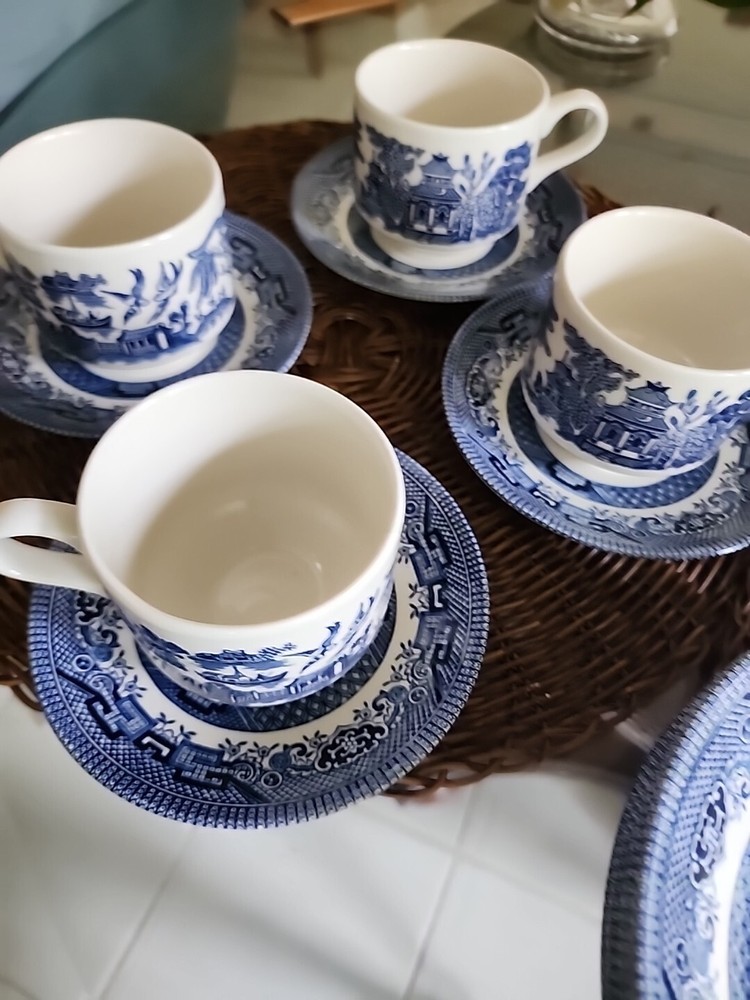 Churchill Blue Willow Set 💙