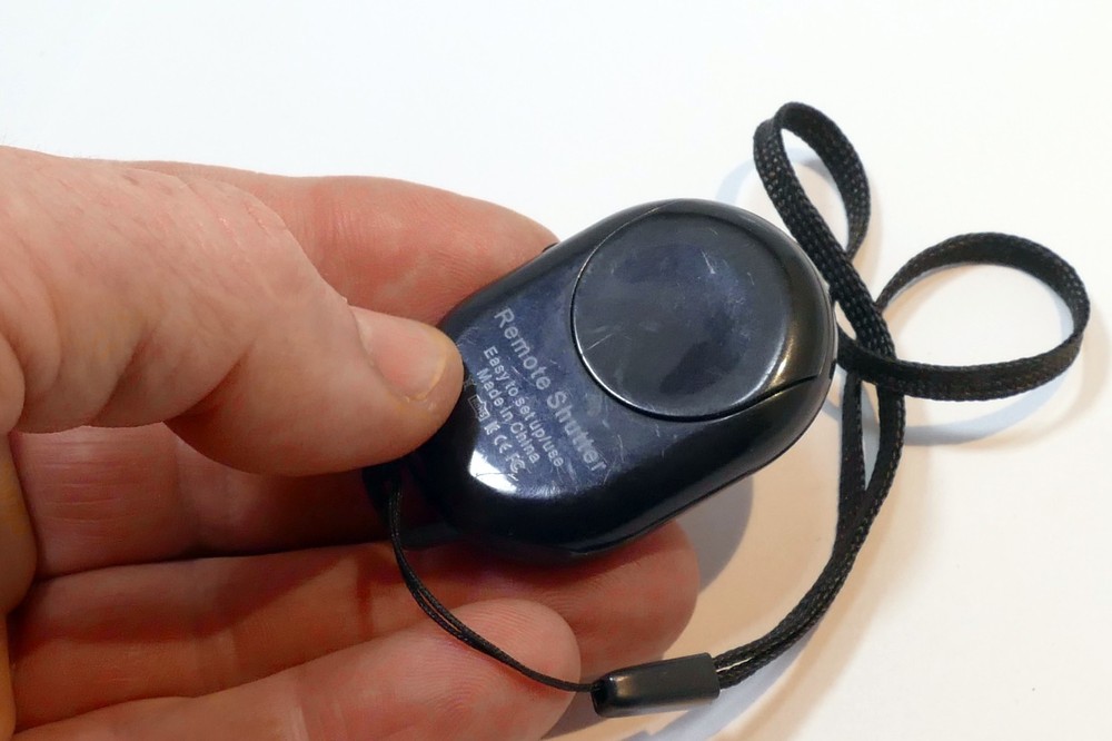 360 Camera Remote Shutter release for Apple IOS and Android Bluetooth phone