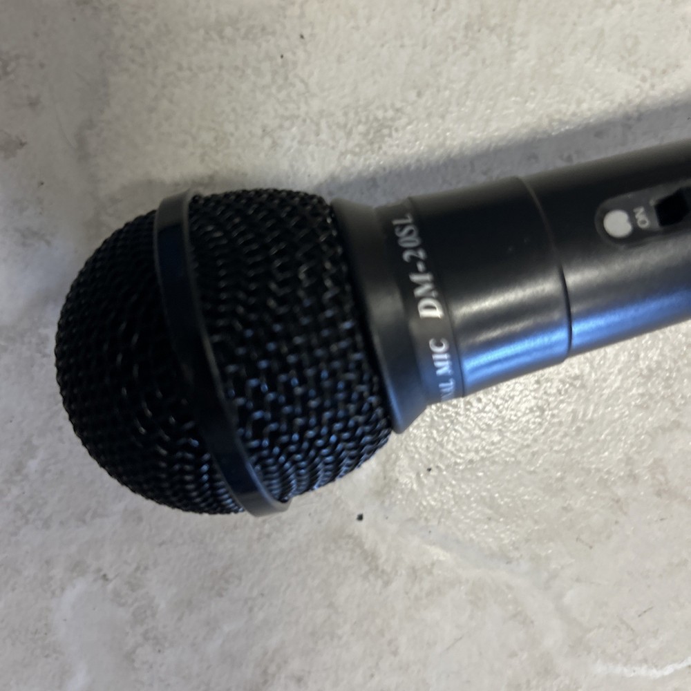 Unidirectional Handheld Mic - DM-20SL Dynamic Microphone