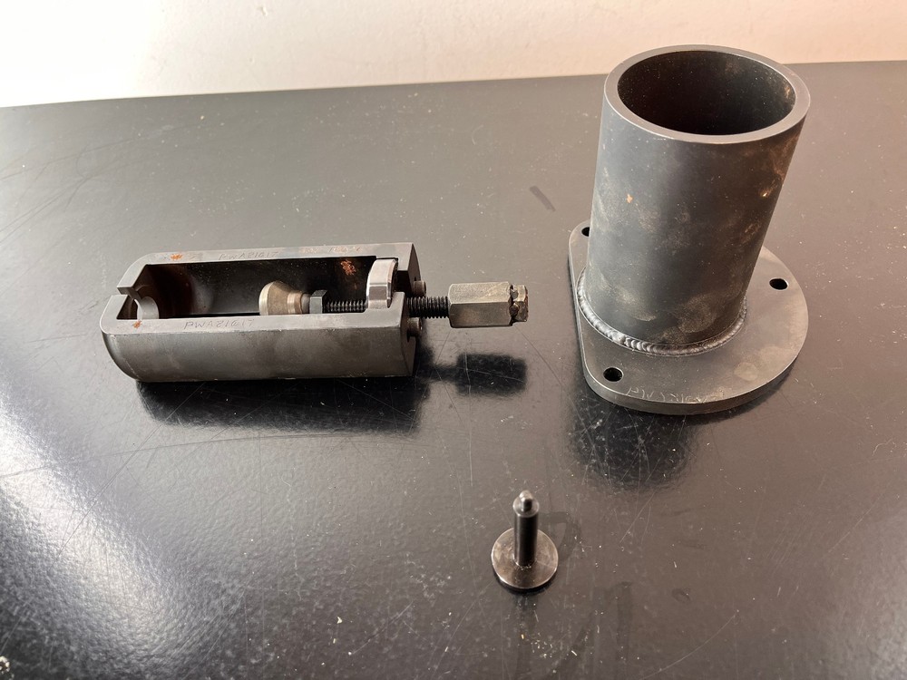 Boeing 757  EEC Alternator Puller Kit PWA81617 926-1480