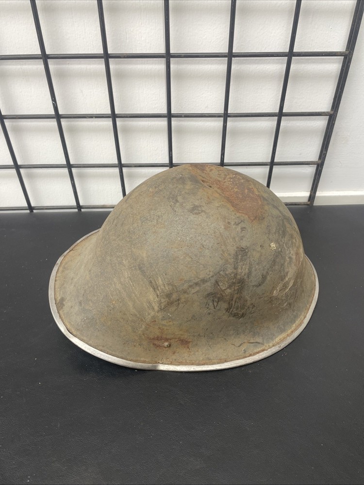 Original British Army Combat Helmet Mk4, WWII, Damaged