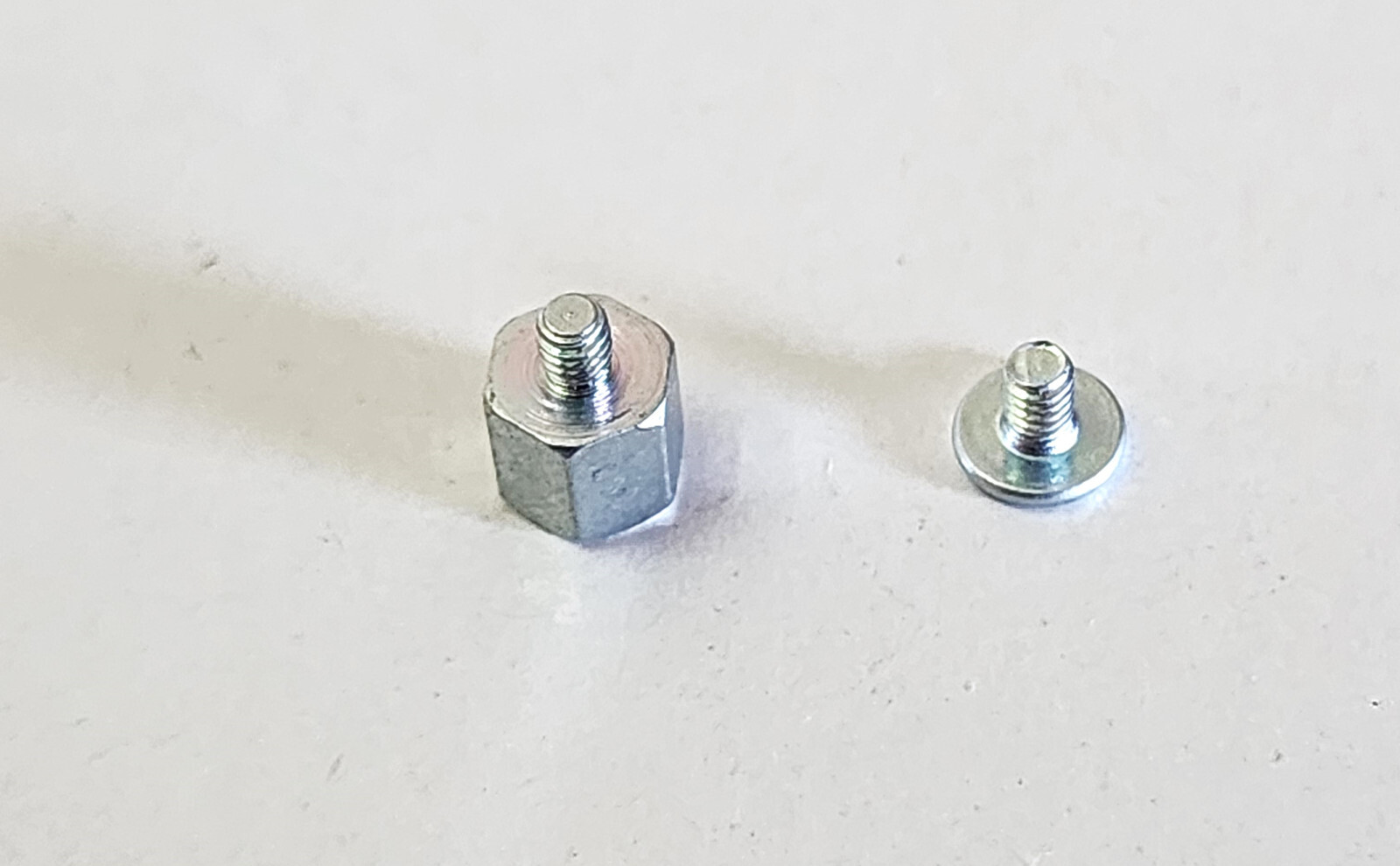 Asus Motherboard M.2 / NVMe Screw 13020-00407100 x Screw ONLY - BRAND NEW.