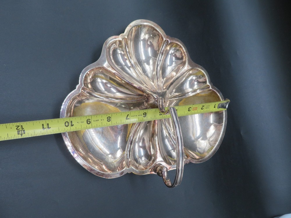 VTG EPNS Handled Silver Plate Bon-Bon Tray Shell Scallop 3 compartment 9.5"