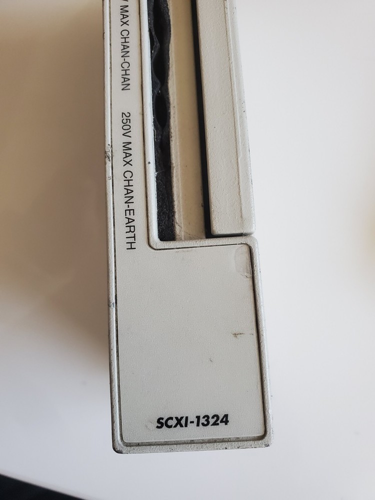 NI National Instruments SCXI-1324 Module