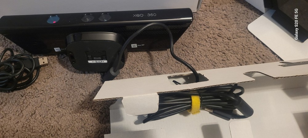 Microsoft Kinect Sensor for XBox 360