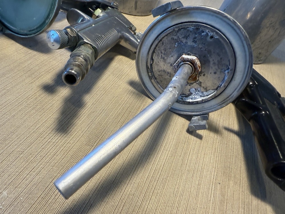 Qty 2 Unbranded Spray Guns Untested Sold As Found