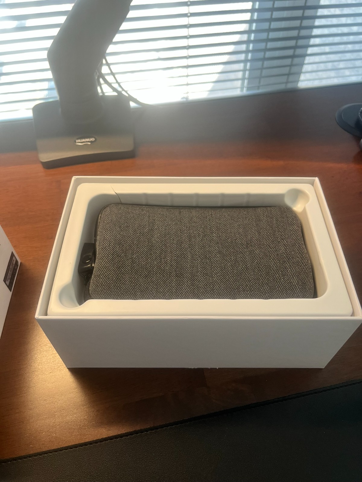 Clover 6 HD-Handheld Video Magnifier