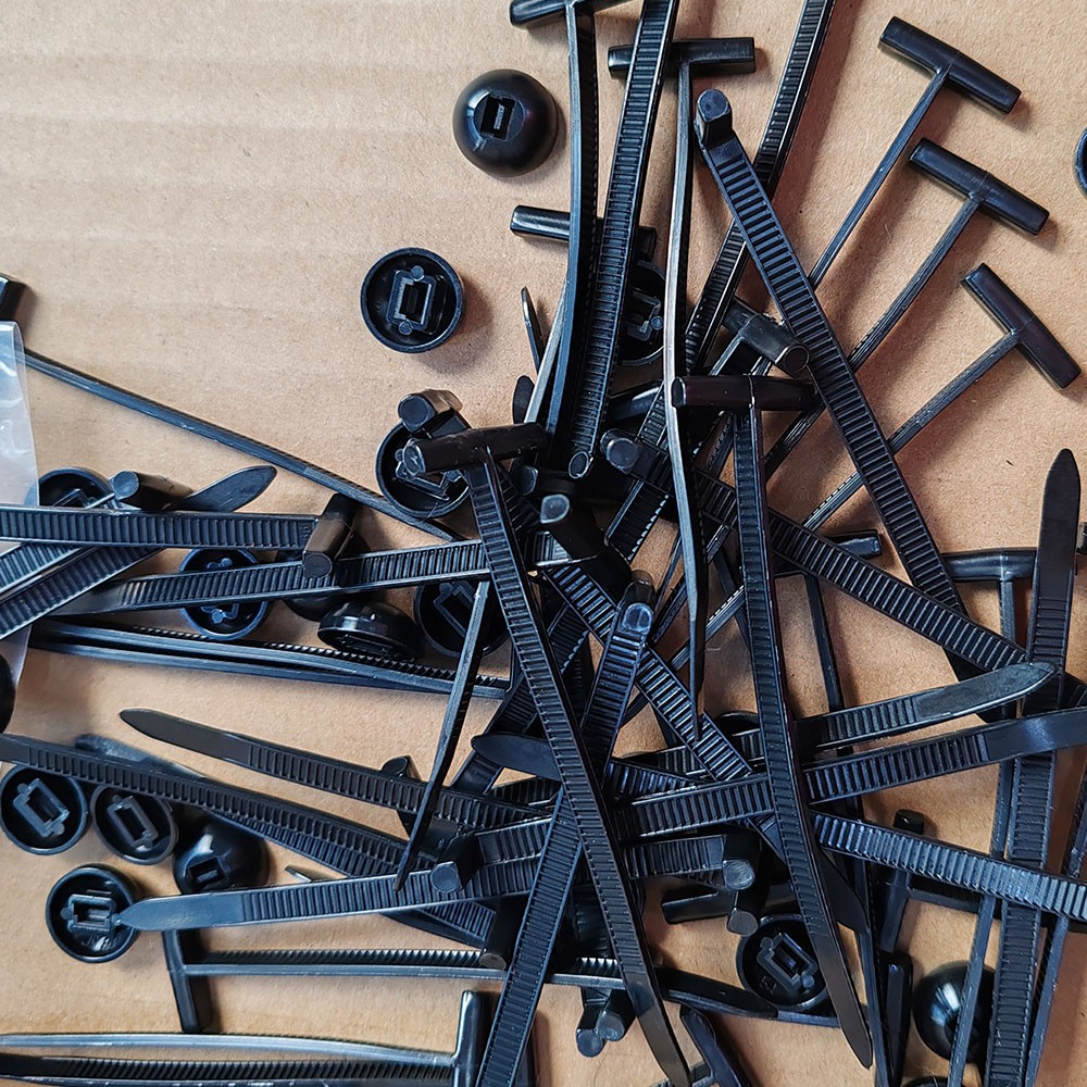 100PCS Reinforced through-bolt cable ties securing trunk fender mudguards Fixed