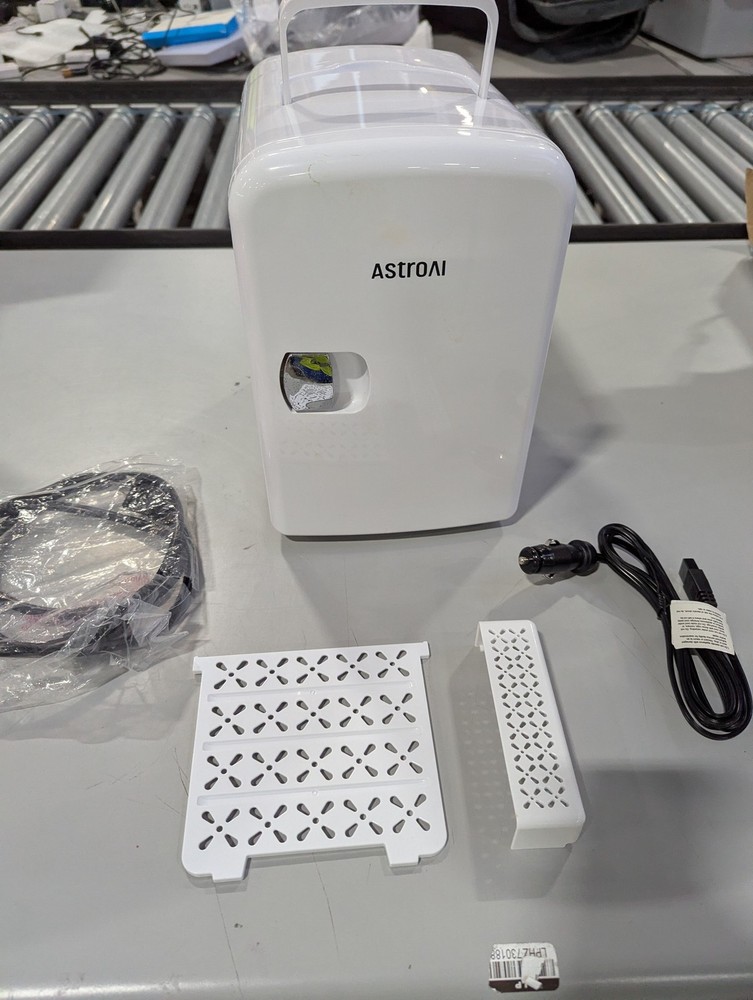 ASTROAI COMPACT REFRIGERATOR, PORTABLE MINI FRIDGE, 4L - WHITE