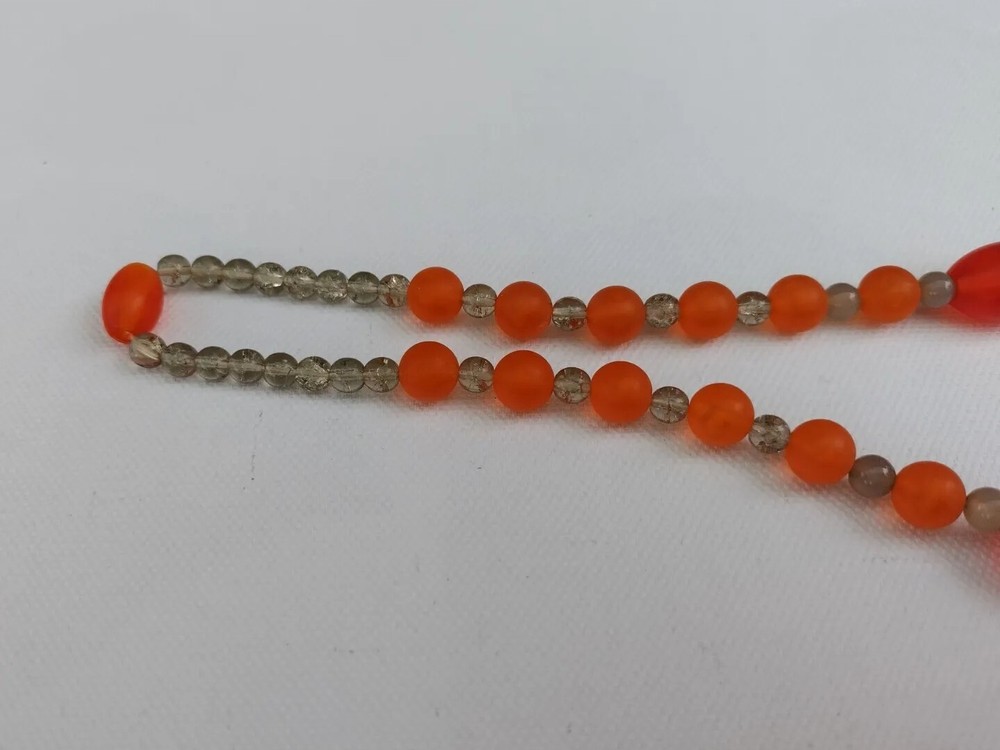 Vintage orange plastic necklace, without clasp