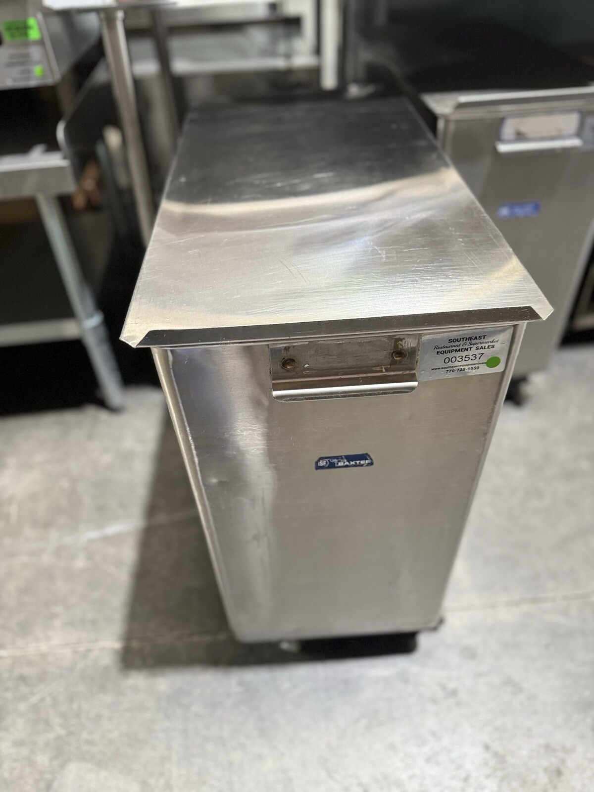 Baxter INGBIN-1CMPT3 Ingredient Bin in Excellent Condition