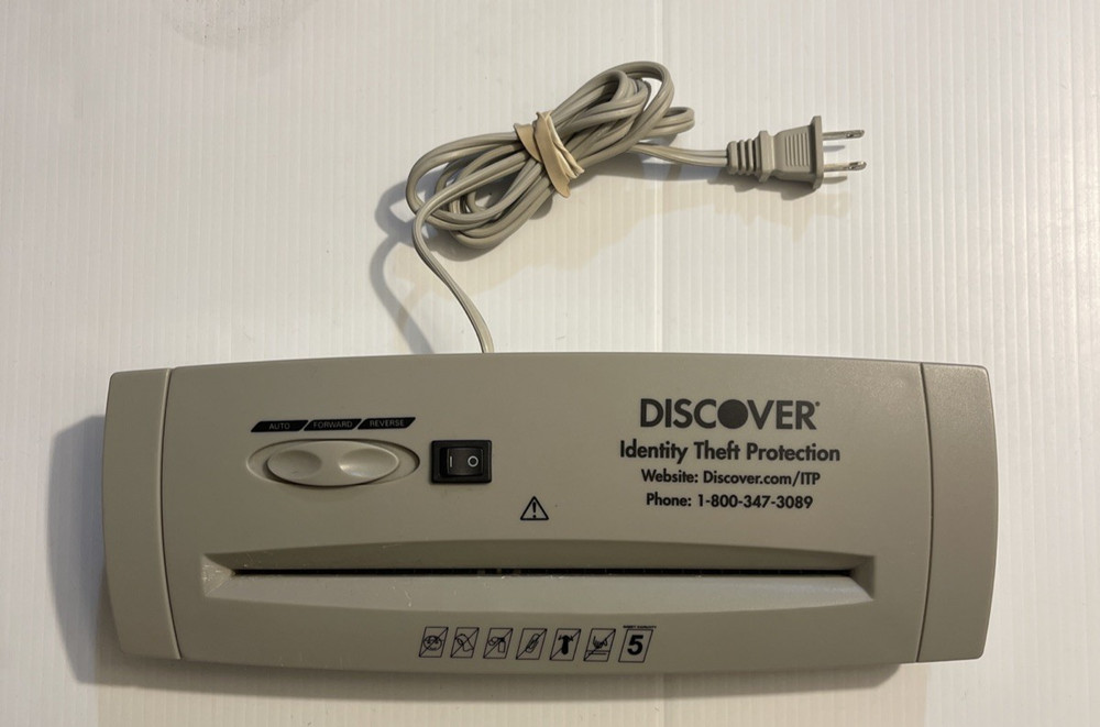 SUNSCOPE Paper Shredder - Strip Cut Gray.