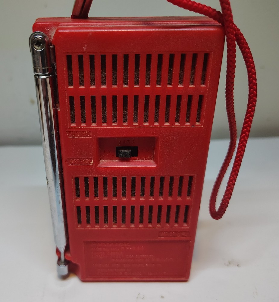 Panasonic RF-506 Transistor Radio Plays Good!