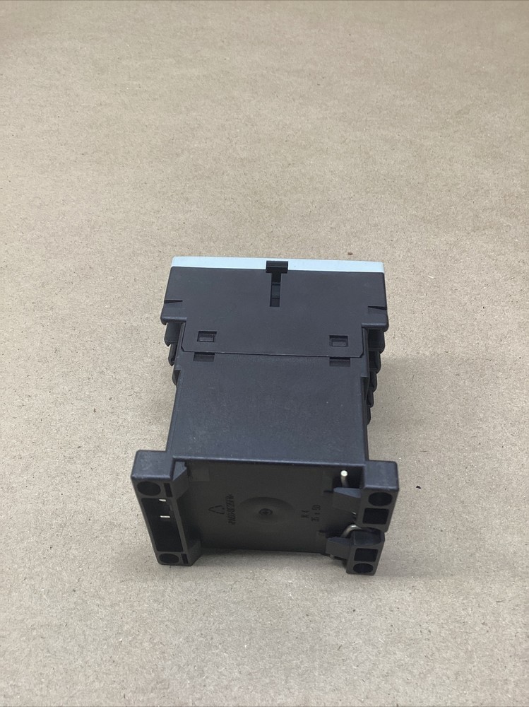 SIEMENS SIRIUS 3RT1017-2BB41 CONTACTOR #703PT67FML