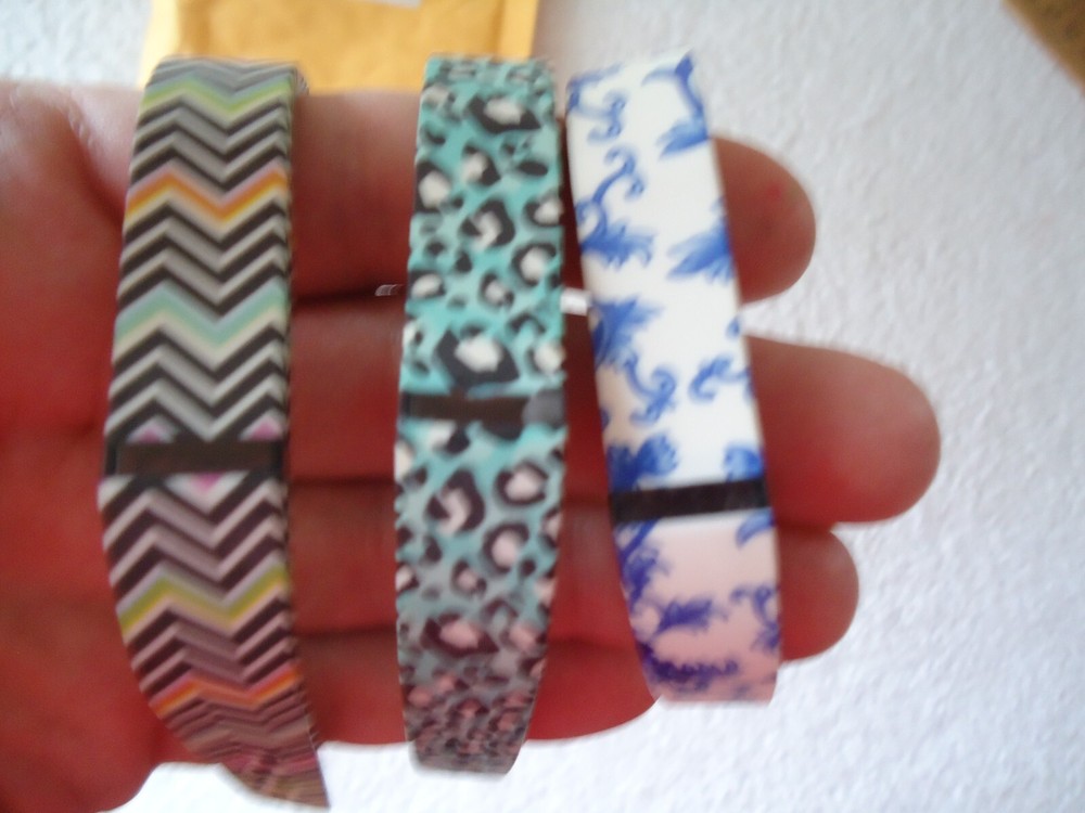 " NWT " 3 Fitbit Flex Multi Color Replacement Bands # 17 Small " Great Gift Item