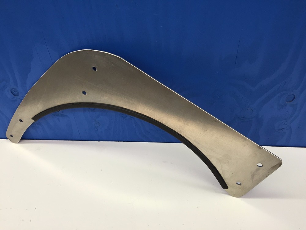 Peterbilt Tank Step Side Support Bracket - 23" w/ 4.75" Steps