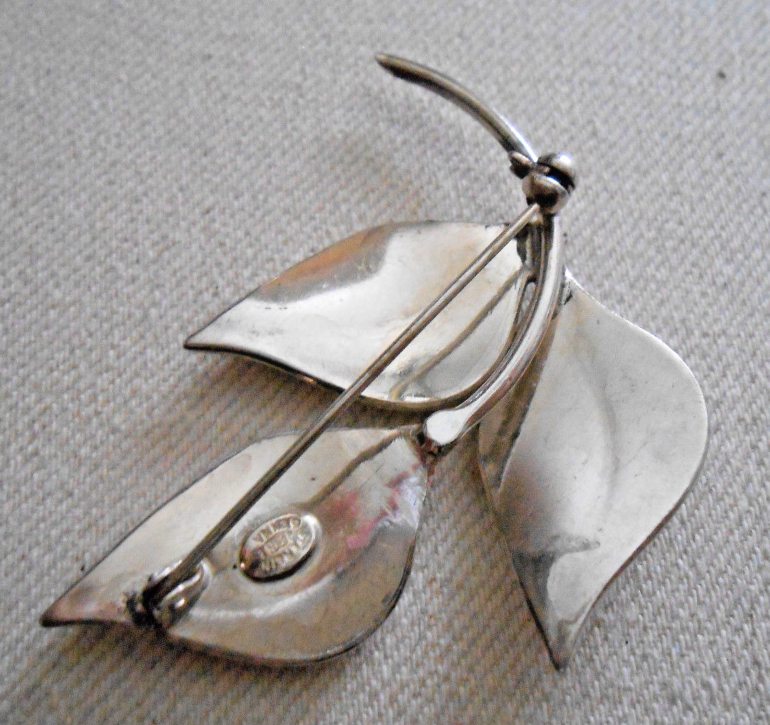 Vintage Signed Sterling Silver Triple Leaf Brooch 242415