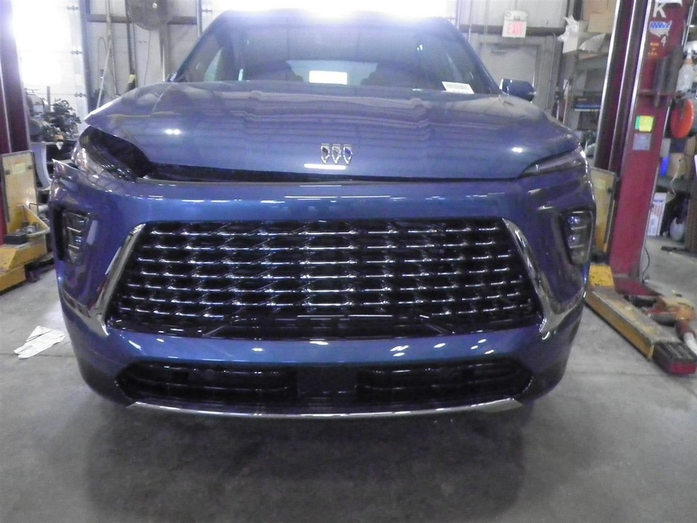 2025 Enclave Avenir Lower Air Shutter