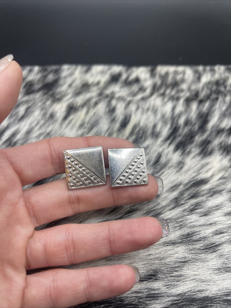 Stunning Silvertone Vintage Cuff Links #Q45