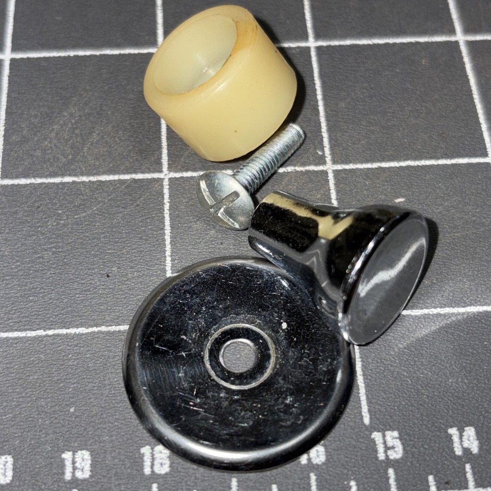 Lot 4 Vintage Retro MCM Chrome Cabinet Drawer Pulls Knobs With Spacer/hardware