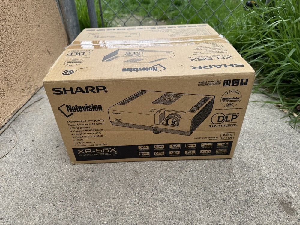 Sharp Notevision XR-55X Multimedia Projector