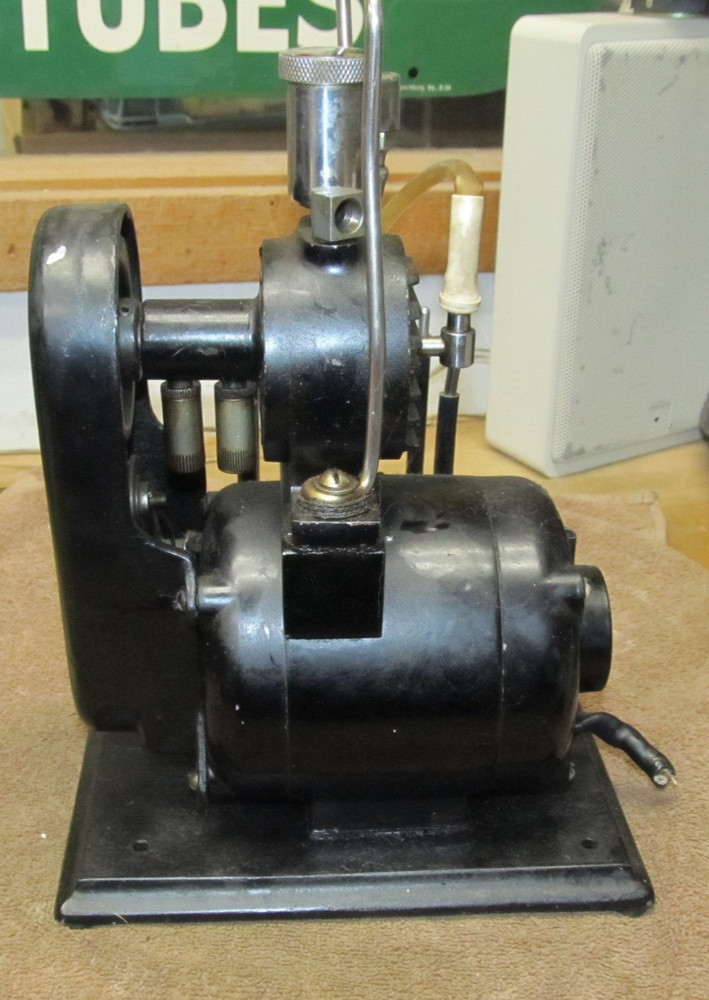 Vintage V. Mueller Carmody Vacuum Pump