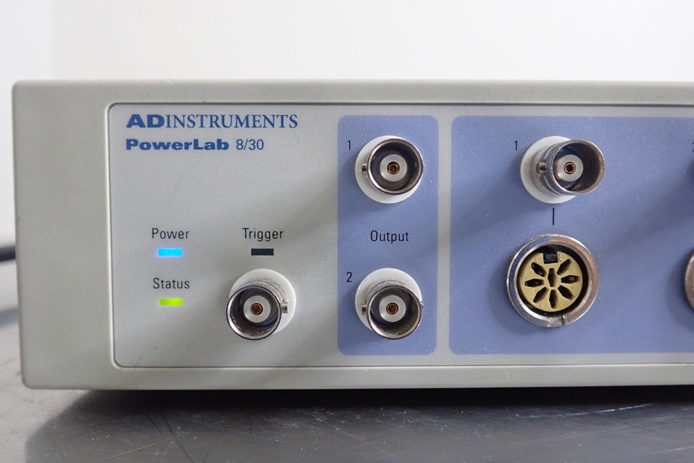 ADInstruments PowerLab 8/3 Data Acquisition System Model ML870
