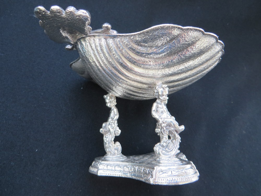 Vintage 3 Cherub Figurines Footed Shell Candy Nut Dish Silverplate