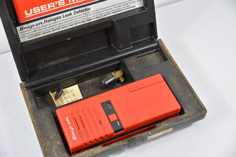 Snap-on ACT5555 Halogen Leak Detector tested working condition.