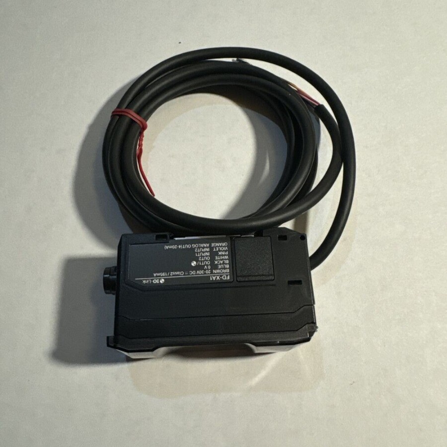 Keyence FD-XA1 Clamp-on Micro Flow Sensor Controller Fast Shipping 1pcs