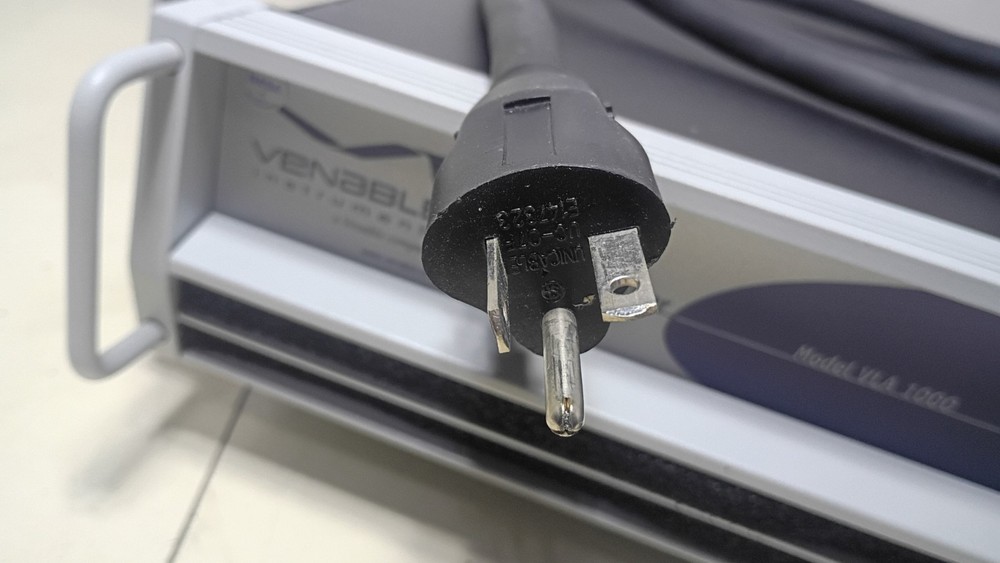 Great Condition Venable Instruments VLA1000 Linear Amplifier W/ PIP2 FXQ2 Module