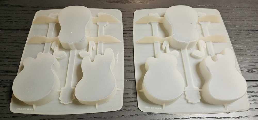 2 Guitar Ice Cube Trays Popsicle Molds EUC