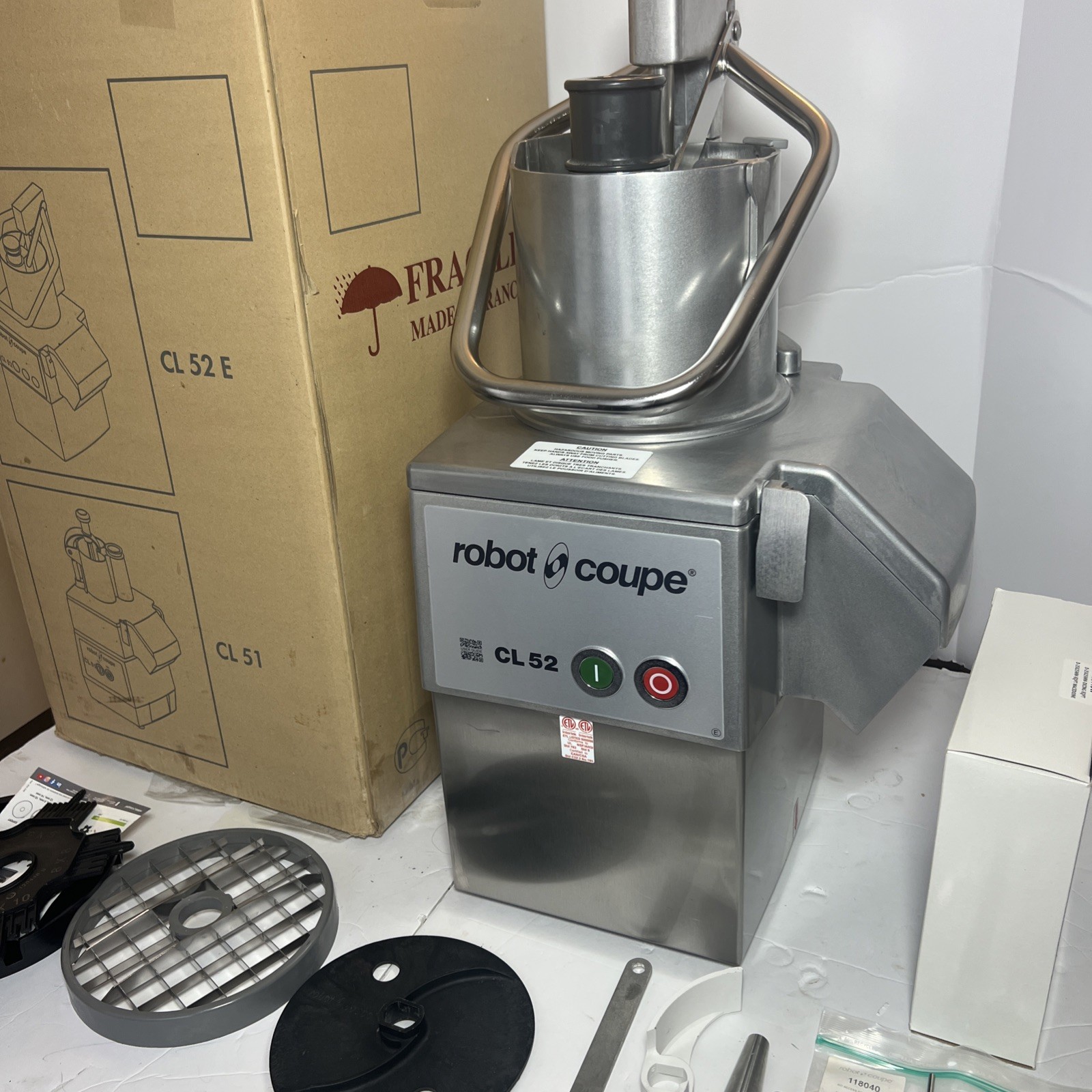 Robot Coupe CL 52 E Series E Continuous Feed Vegetable / Food Processor W/ Discs