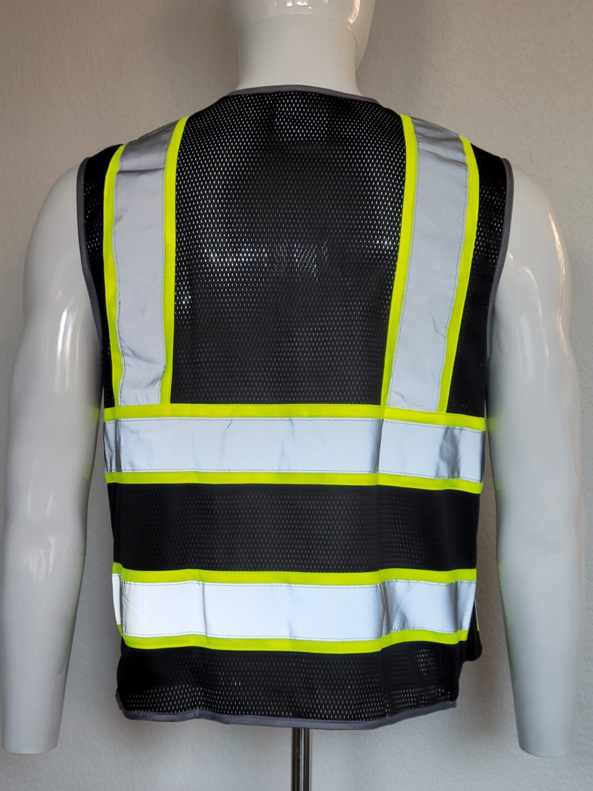 FX Class2 Hi-Vis Reflective Safety Vests with 6 Pockets and Zipper Front Black.
