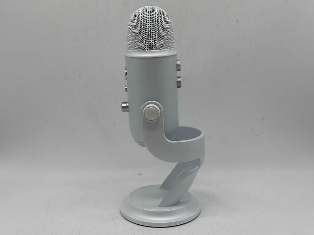 Logitech Creators Blue Yeti USB Microphone
