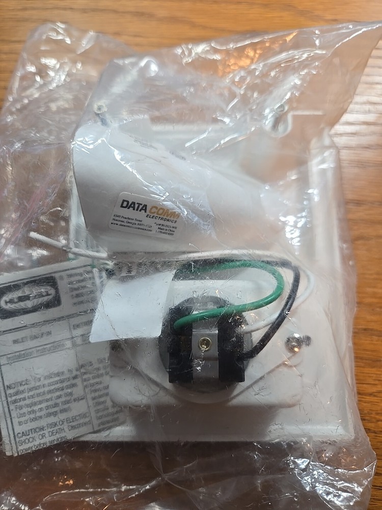 DataComm Electronics Flat Panel TV Cable Organizer White 50-3323-WH KIT