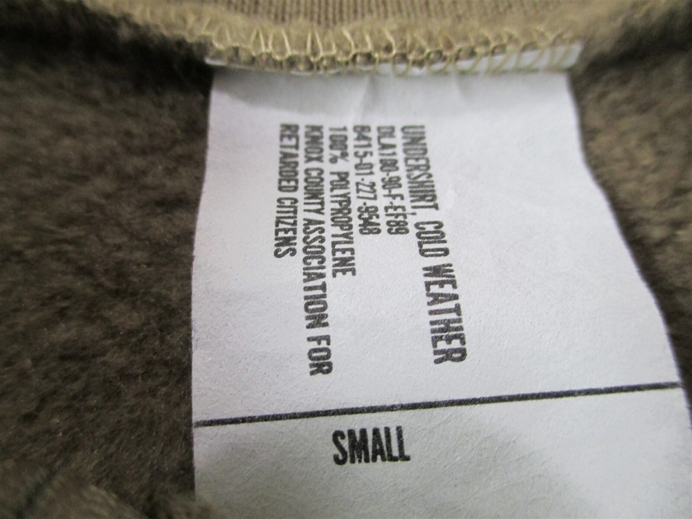 Polypro Small Undershirt Mid Weight Thermal Layer Army USGI 8415-01-227-9548