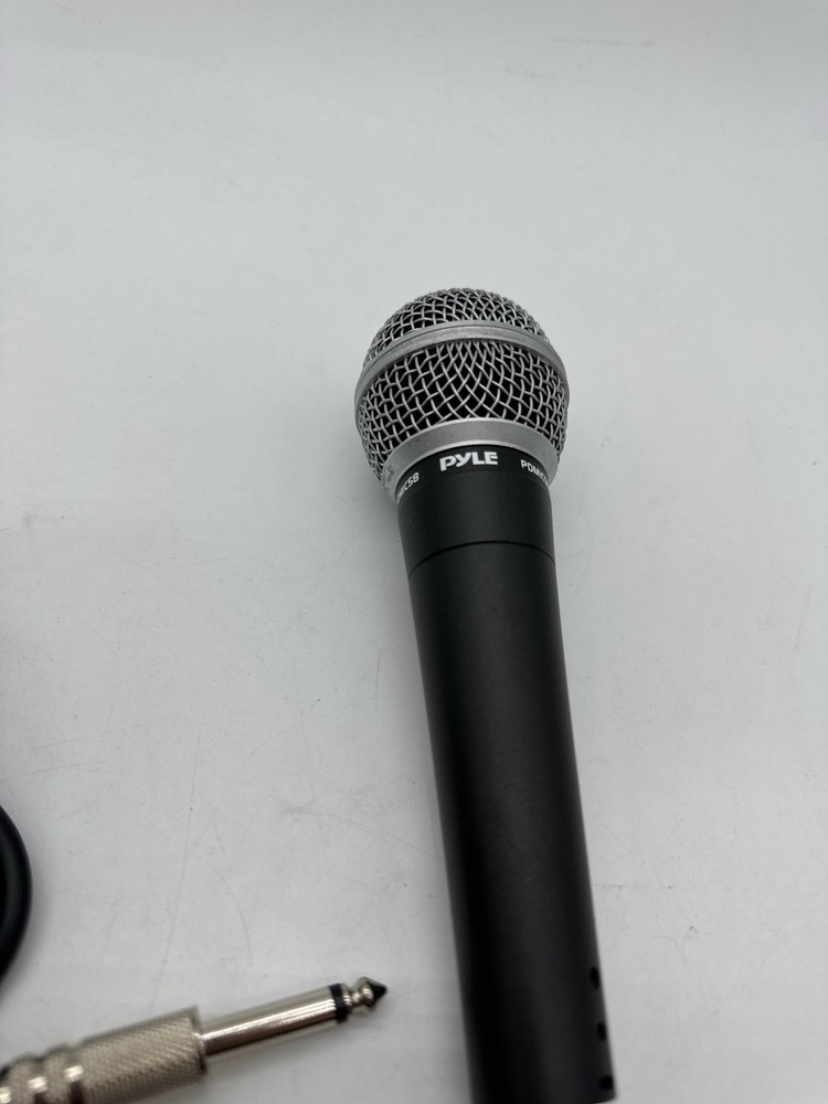 Pyle PDMIC58 Dynamic Cardioid Microphone XLR Cable 15ft Unidirectional Black