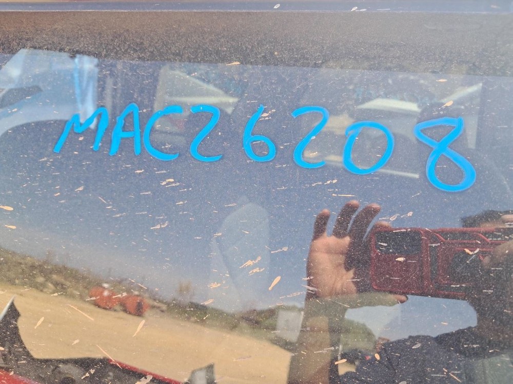 ESCAPE 2004 Glove Box 5024707