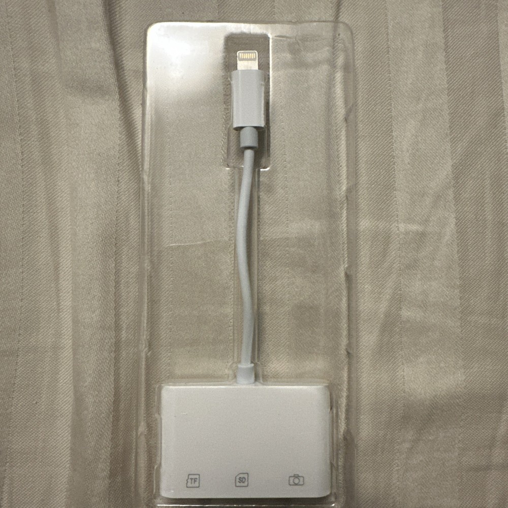 Lightning to SD/TF Card Camera Reader Adapter for iPhone/iPad – New