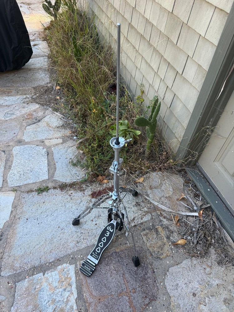 DW 3000 3 legged hihat stand - Missing clutch