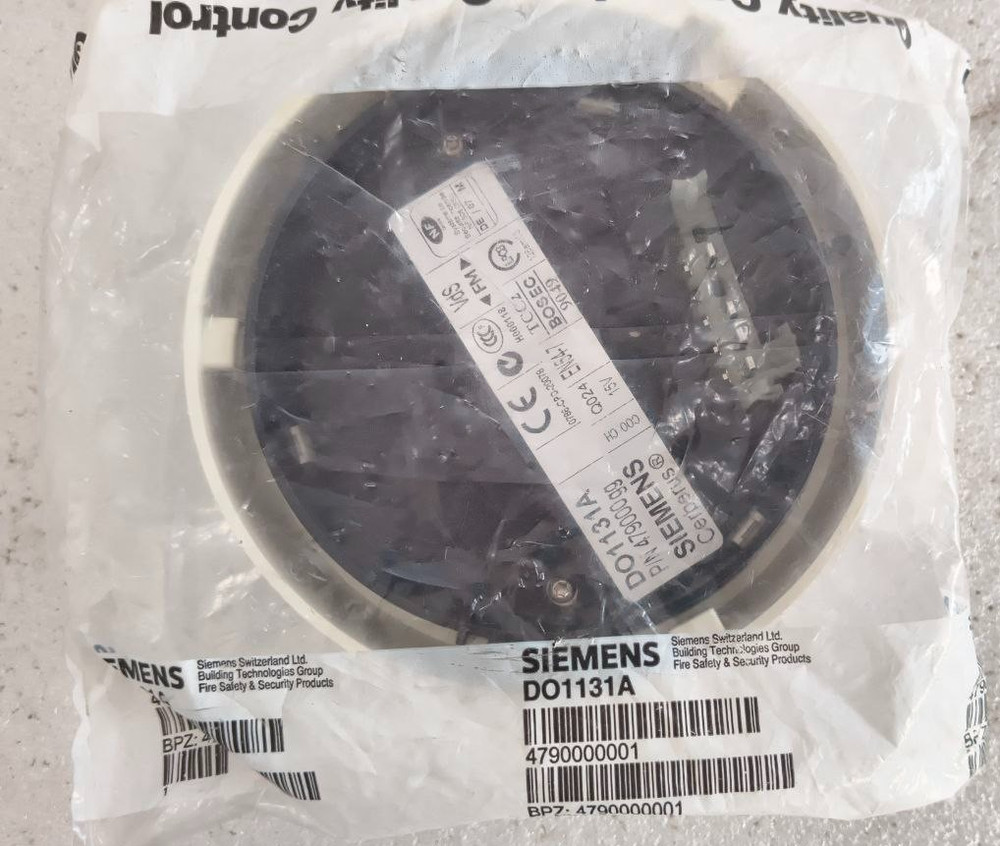 SIEMENS Smoke Detector New DO1131A