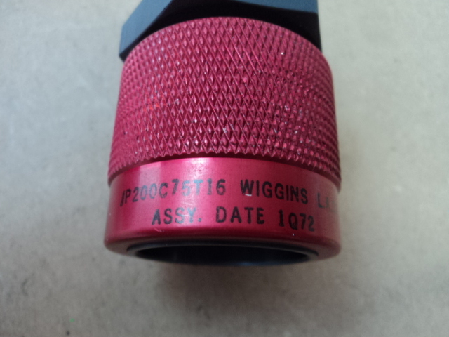 1 EA WIGGINS HALF QUICK DISCONNECT COUPLING P/N: JP200C75T16 NEW SURPLUS