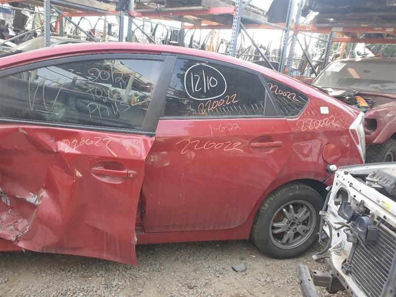 10-15 TOYOTA PRIUS REAR VIEW DECKLID MOUNTED CAMERA
